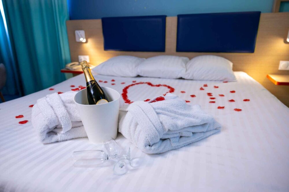 grand magic hotel paris email address